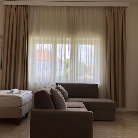 Apartman Za Radnici 瓦尔季采 外观 照片
