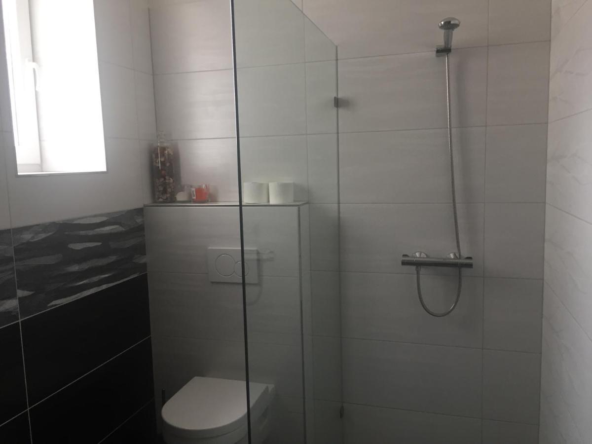 Apartman Za Radnici 瓦尔季采 外观 照片