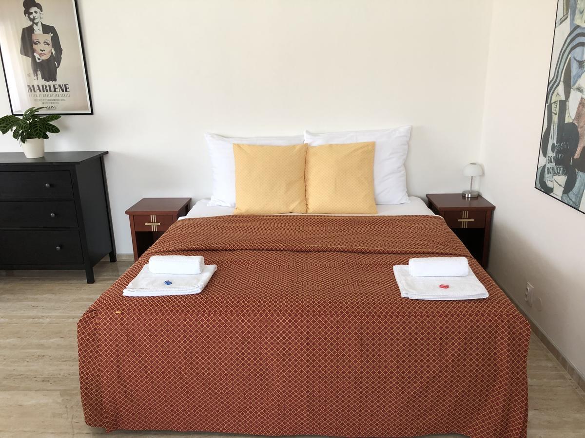 Apartman Za Radnici 瓦尔季采 外观 照片